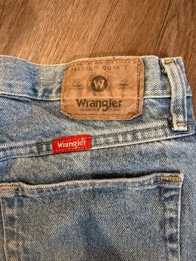 Wrangler Light Blue Denim Jeans with Red Logo Tab
